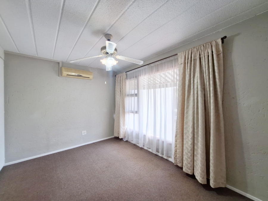 To Let 2 Bedroom Property for Rent in Key West North West